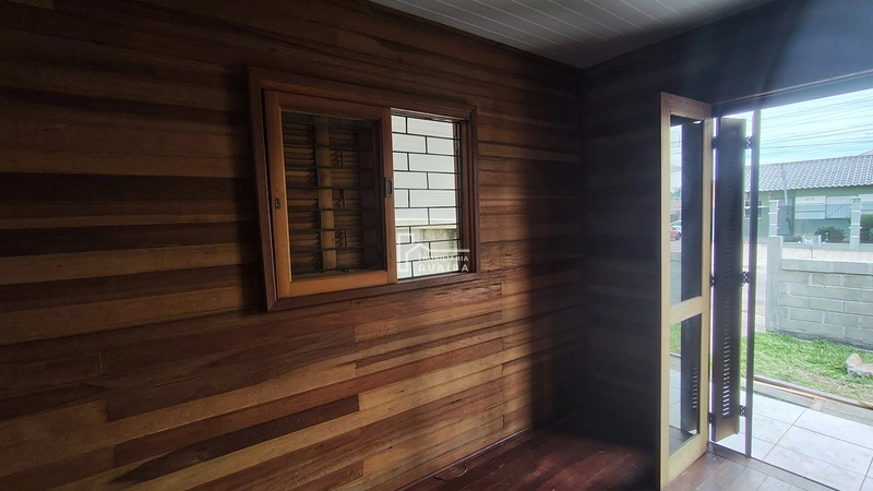 Bela casa de madeira á venda no bairro Jardim dos Lagos -Guaíba -RS: 20ª foto da galeria de imagens do imóvel