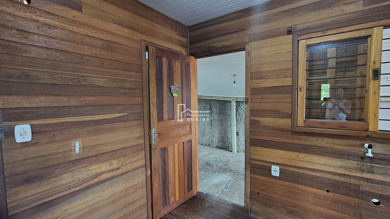 Bela casa de madeira á venda no bairro Jardim dos Lagos -Guaíba -RS: 23ª foto da galeria de imagens do imóvel