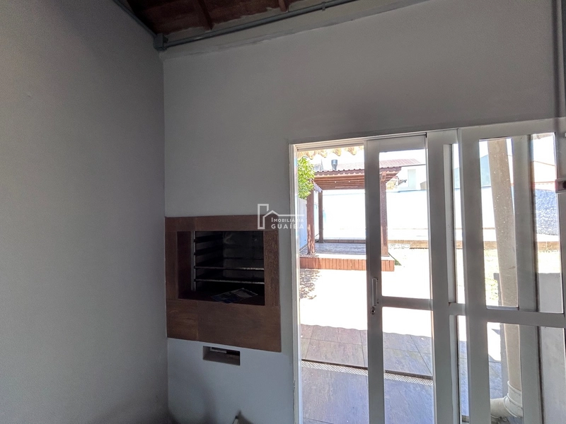 ÓTIMA CASA COM PISCINA!: 13ª foto da galeria de imagens do imóvel