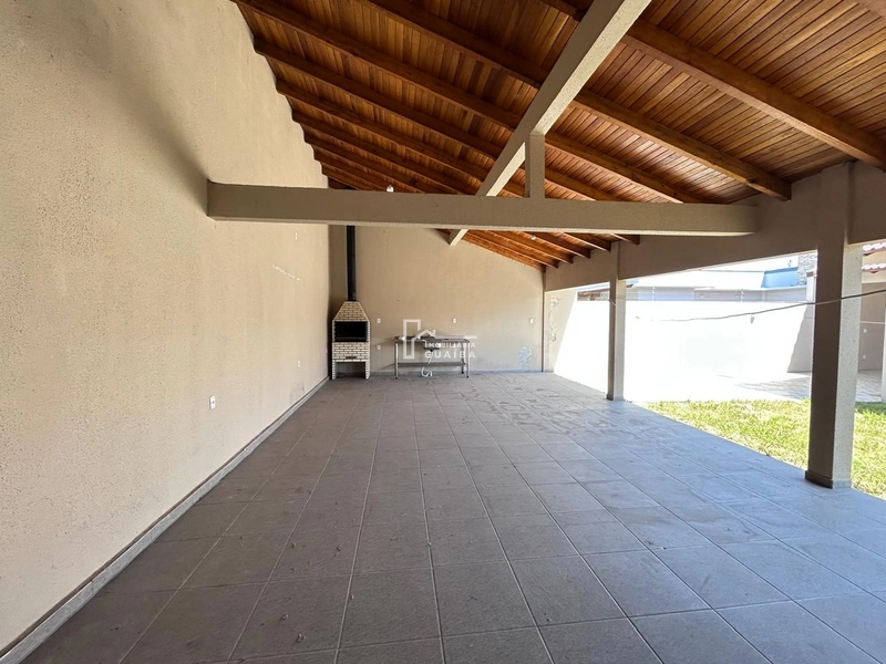 Linda Casa Com Amplo Espaço Para A Família!: 15ª foto da galeria de imagens do imóvel