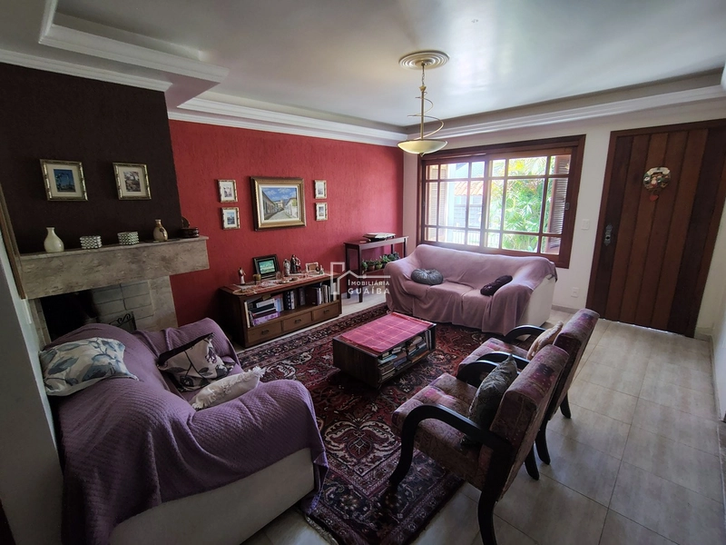 Casa na Colina ,ampla e Aconchegante .: 8ª foto da galeria de imagens do imóvel