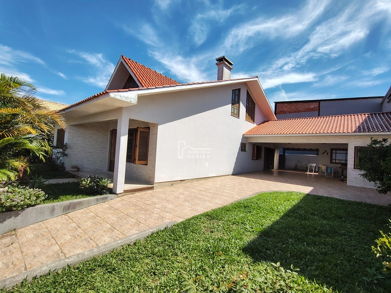 Casa na Colina ,ampla e Aconchegante .: 1ª foto da galeria de imagens do imóvel