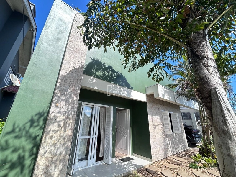 Linda casa com estrutura completa para a sua família!: 2ª foto da galeria de imagens do imóvel