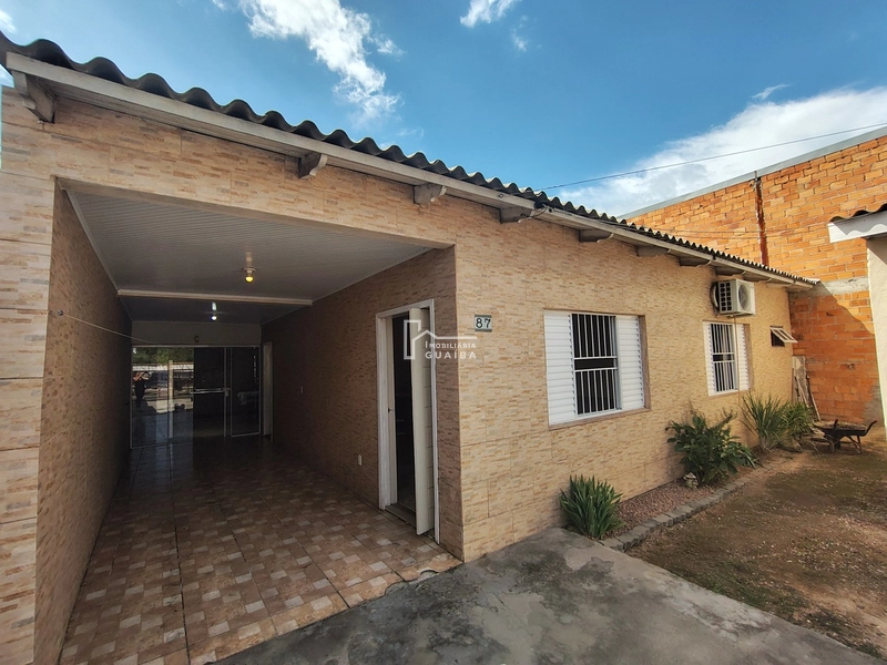 casa com 2 dórmitórios ,terreno 312m²