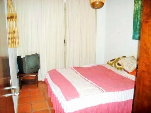 A-235  -  RUA MARANGUAB - 1D, de frente, sacada, elevador, 2q do mar: 8ª foto da galeria de imagens do imóvel