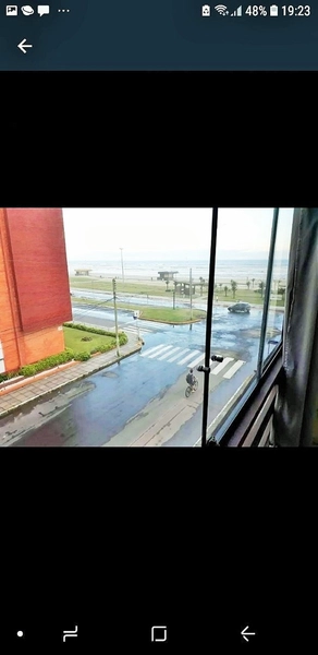 A-1089 - NA AV. BEIRA-MAR, VISTA PRO MAR!  Quitinete, sacada, Centro: 6ª foto da galeria de imagens do imóvel