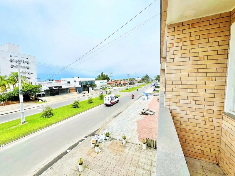 A-1175 - EM ATLÂNTIDA, 1D, de frente, sacada, 5q do mar: 10ª foto da galeria de imagens do imóvel