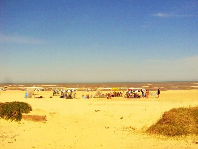 C-236 - NA BEIRA DO MAR, INTERNET, 3D, 2 banheiros, em Xangrilá: 6ª foto da galeria de imagens do imóvel
