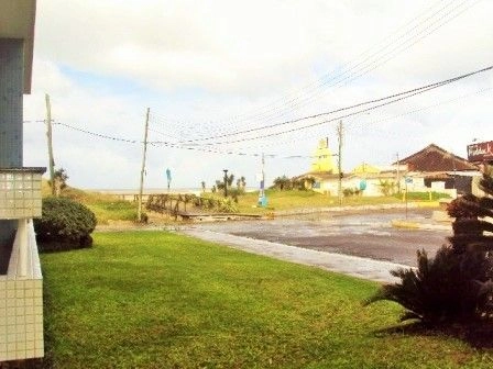 A-225 - NA BEIRA DO MAR, EM ATLÂNTIDA, 2D, gar, dep. empreg: 2ª foto da galeria de imagens do imóvel
