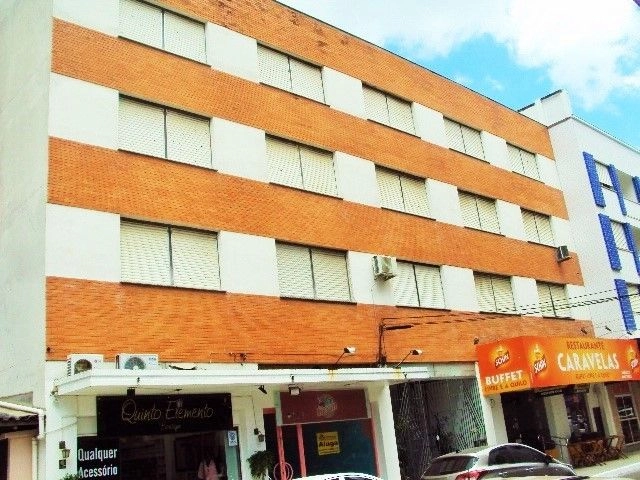 A-293  -  RUA GUARACI  -  Quitinete, elevador, no Centro, 1q do mar