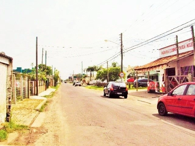C-303 - EM XANGRILÁ - 2D, 2 banheiros, perto da prefeitura de Xangrilá: 3ª foto da galeria de imagens do imóvel