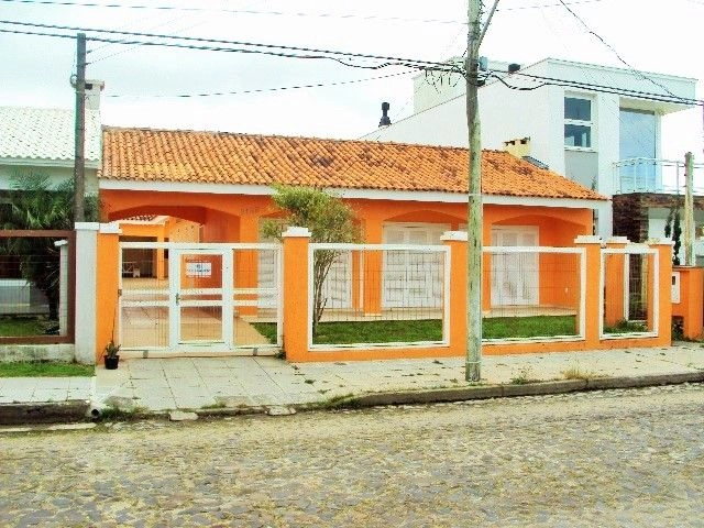 C-318 - PISCINA, INTERNET, 4D(2 suítes), 3q do mar, Centro de Xangrilá: 1ª foto da galeria de imagens do imóvel