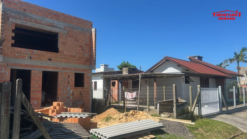 Casa de esquina 2 quadras do mar - 2 dormitórios: 6ª foto da galeria de imagens do imóvel