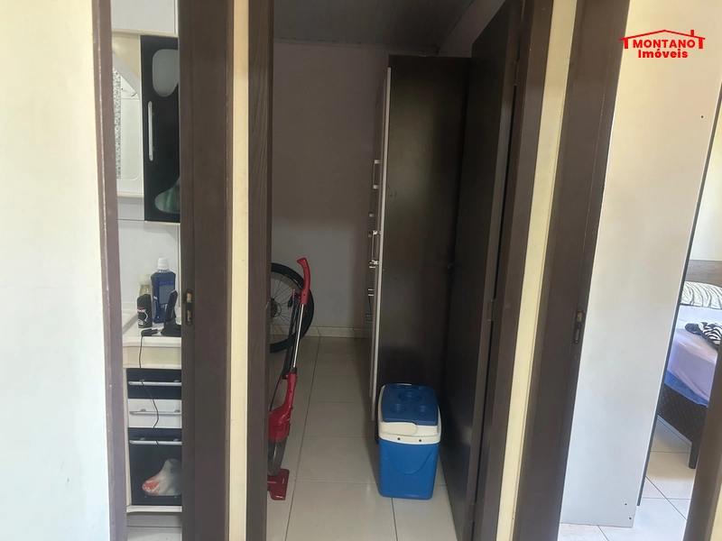 Casa de esquina 2 quadras do mar - 2 dormitórios: 2ª foto da galeria de imagens do imóvel