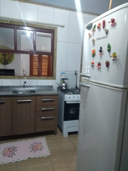 Casa c/ 3 dormitórios há 2 quadras do mar em Capão da Canoa: 4ª foto da galeria de imagens do imóvel