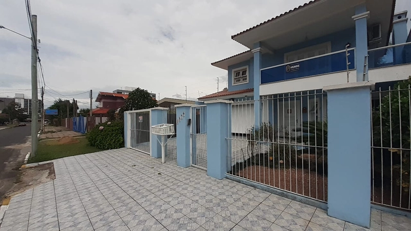 Casa estilo Sobrado no Centro de Capão da Canoa junto a Av Flávio: 27ª foto da galeria de imagens do imóvel