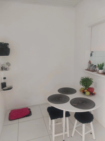 ->Bela Casa com 3 dormitórios - Ótima localização: 8ª foto da galeria de imagens do imóvel