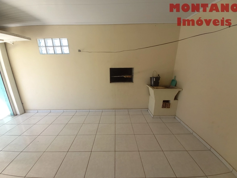 -> 2 DUAS CASAS NO MESMO TERRENO ! 2 DORM. GARAGEM FECHADA.: 2ª foto da galeria de imagens do imóvel
