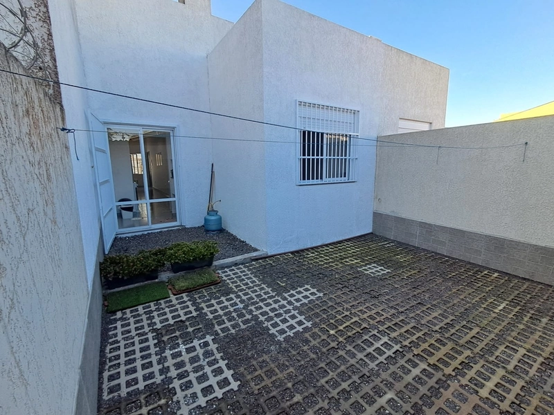 Baixou pra vender! Excelente Casa Geminada a Beira Mar: 10ª foto da galeria de imagens do imóvel