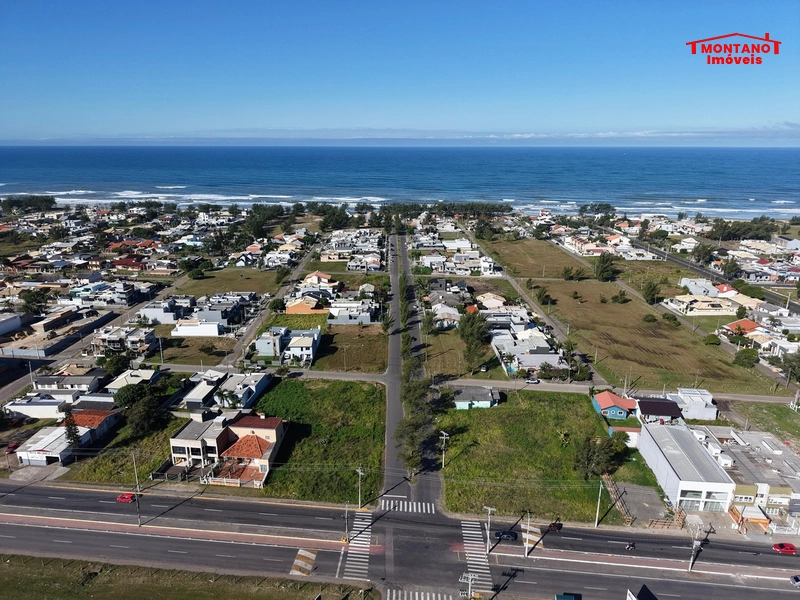 Excelente Casa Geminada Frente Avenida - A menos de 200m do Mar: 8ª foto da galeria de imagens do imóvel