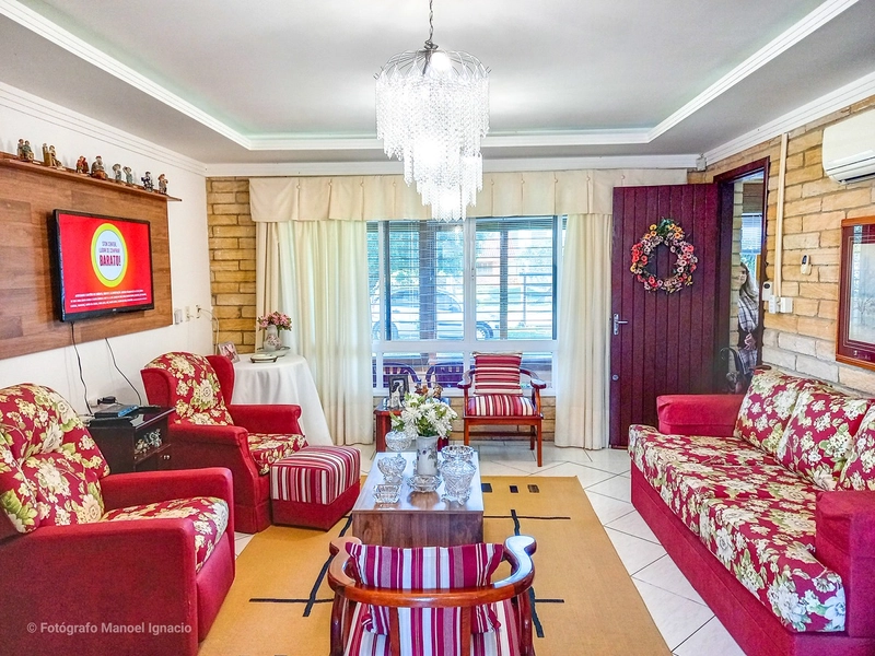 Excelente casa toda de pedra e em laje 3 dorm - Amplo Pátio: 12ª foto da galeria de imagens do imóvel