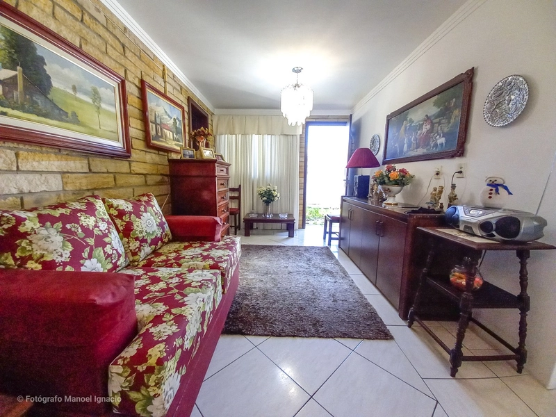 Excelente casa toda de pedra e em laje 3 dorm - Amplo Pátio: 9ª foto da galeria de imagens do imóvel