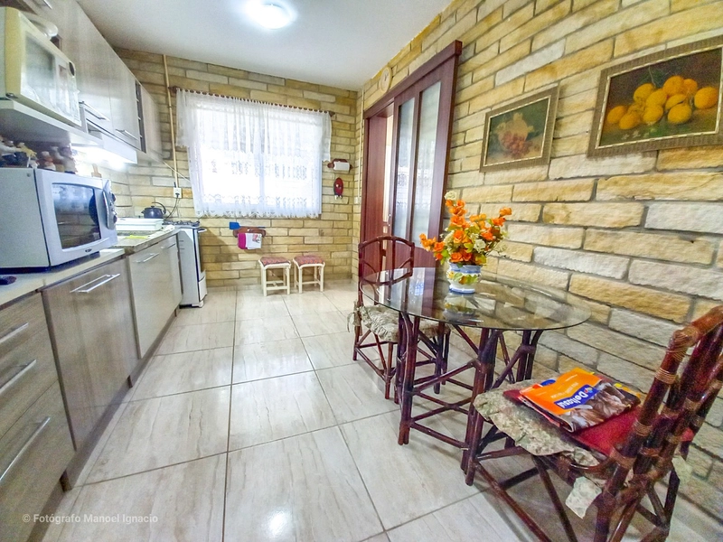 Excelente casa toda de pedra e em laje 3 dorm - Amplo Pátio: 5ª foto da galeria de imagens do imóvel