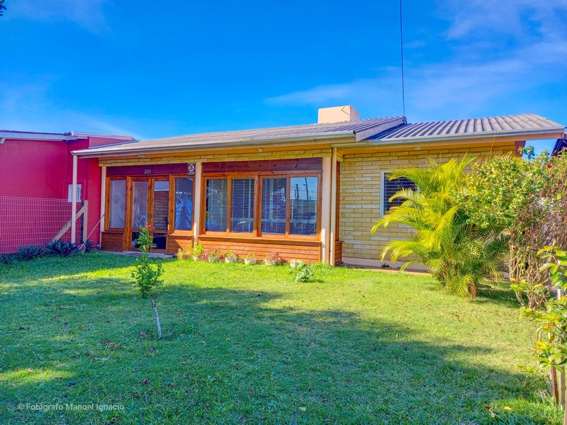 Excelente casa toda de pedra e em laje 3 dorm - Amplo Pátio: 18ª foto da galeria de imagens do imóvel