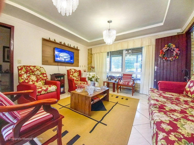 Excelente casa toda de pedra e em laje 3 dorm - Amplo Pátio: 11ª foto da galeria de imagens do imóvel