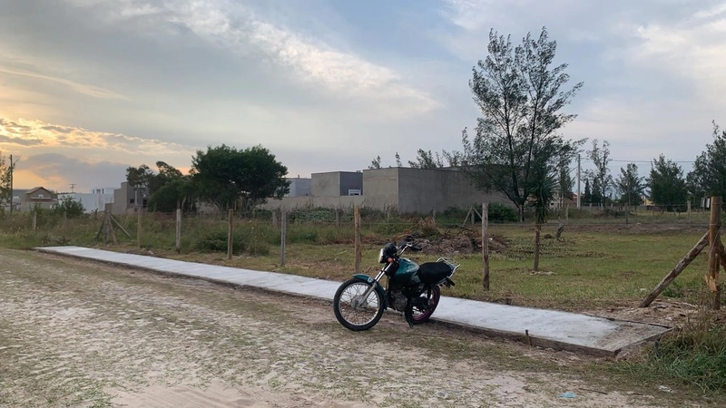 Terreno próximo ao mar em Capão da Canoa.: 3ª foto da galeria de imagens do imóvel