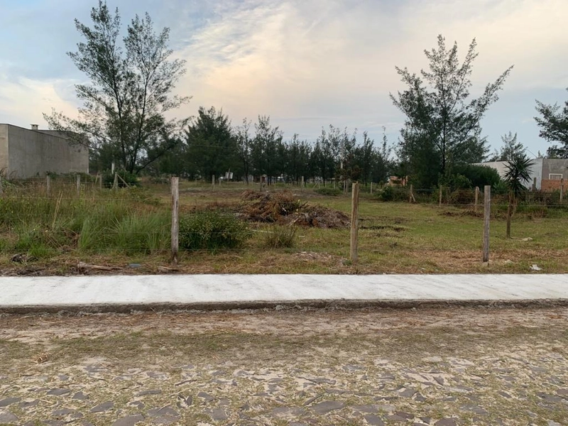 Terreno próximo ao mar em Capão da Canoa.: 5ª foto da galeria de imagens do imóvel