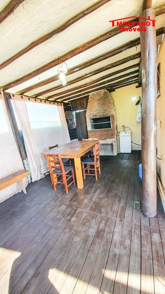 Está procurando casa com piscina grande e perto do mar?: 3ª foto da galeria de imagens do imóvel