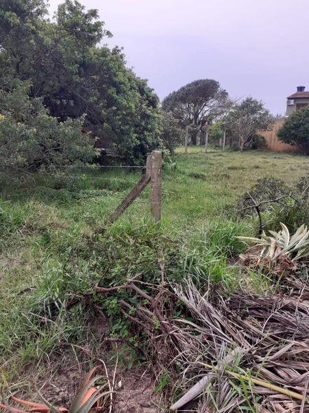TERRENO AMPLO COM 360M² A POUCAS QUADRAS DO MAR: 2ª foto da galeria de imagens do imóvel