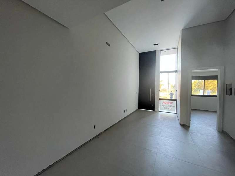 CASA 2 QUADRAS DO MAR EM CAPÃO DA CANOA: 12ª foto da galeria de imagens do imóvel