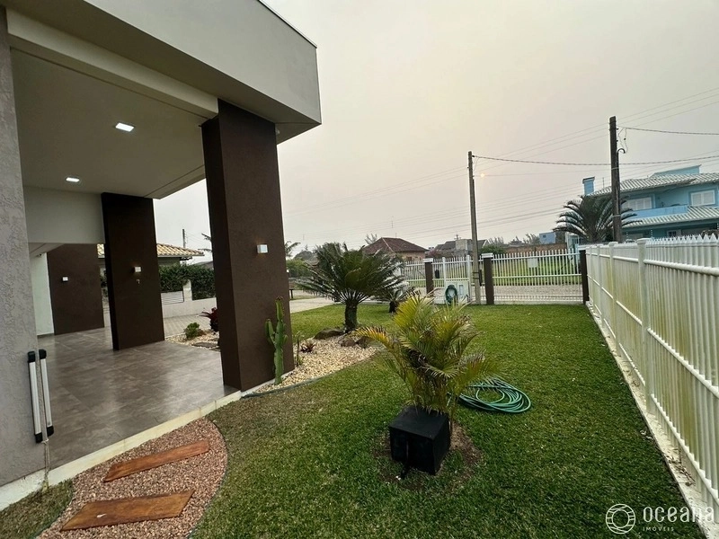 CASA ALTO PADRÃO 3 DORMITÓRIOS (2 SUÍTES) - 3 QUADRAS DO MAR: 9ª foto da galeria de imagens do imóvel