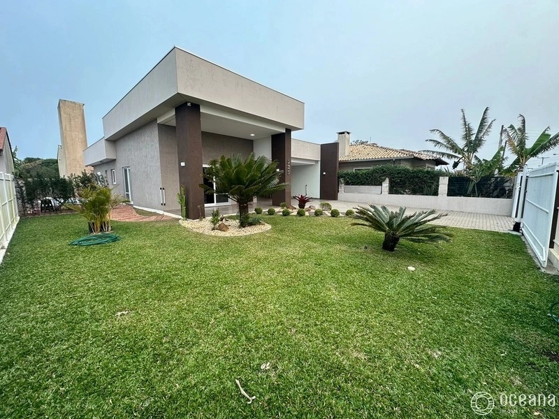 CASA ALTO PADRÃO 3 DORMITÓRIOS (2 SUÍTES) - 3 QUADRAS DO MAR: 1ª foto da galeria de imagens do imóvel