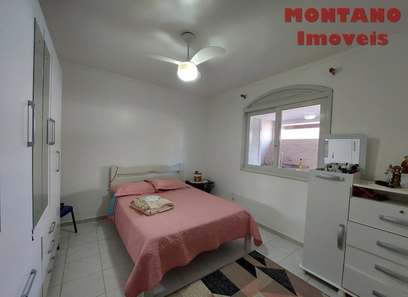 Ideial para quem busca uma casa pertinho do mar!!: 6ª foto da galeria de imagens do imóvel
