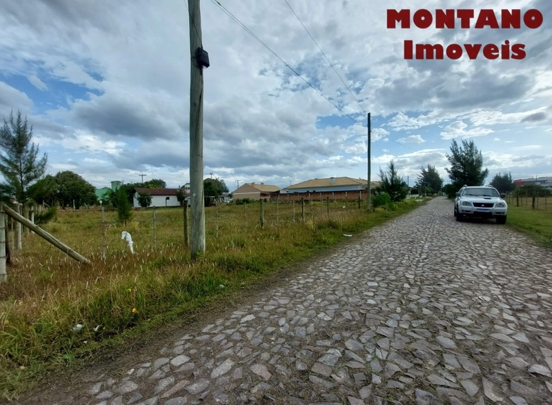 EXCELENTE TERRENO 2 QUADRAS DO MAR EM ÓTIMA LOCALIZAÇÃO: 2ª foto da galeria de imagens do imóvel