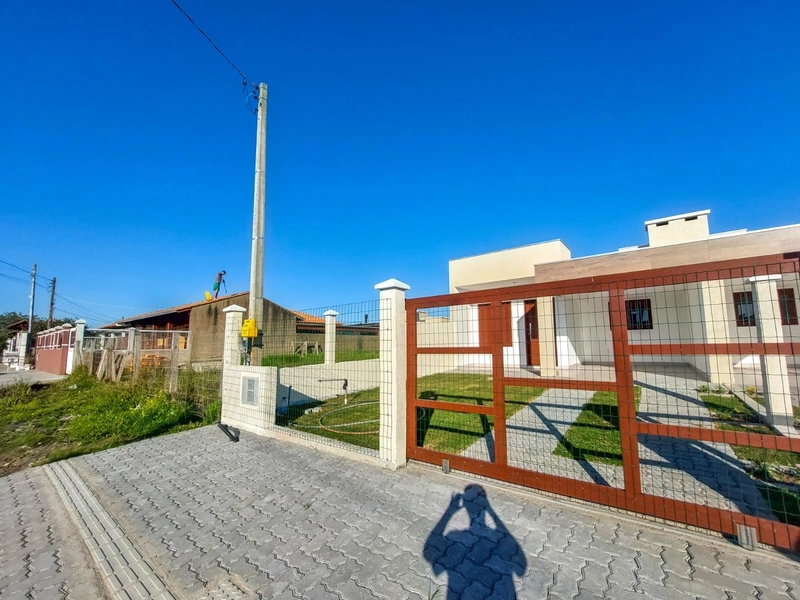 LINDA CASA GEMINADA- LADO MAR EM ÓTIMA LOCALIZAÇÃO!: 14ª foto da galeria de imagens do imóvel