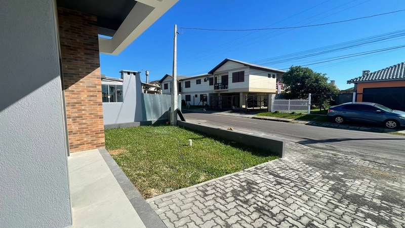 CASA ALTO PADRÃO COM 2 SUÍTES - 3 QUADRAS DO MAR: 4ª foto da galeria de imagens do imóvel