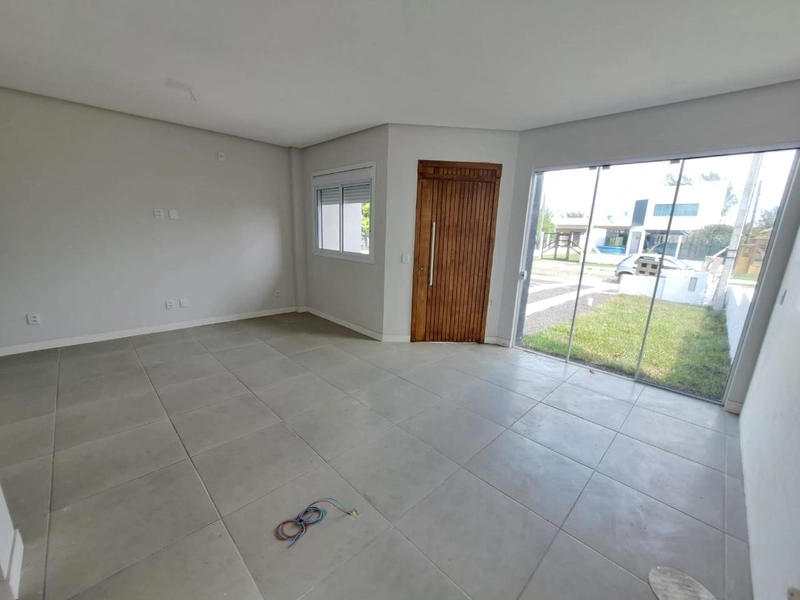 CASA 3 DORMITÓRIOS - PRÓXIMO AO MAR - ACEITA FINANCIAMENTO BANCÁRIO: 1ª foto da galeria de imagens do imóvel