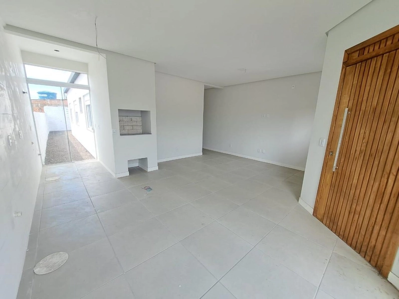 CASA 3 DORMITÓRIOS - PRÓXIMO AO MAR - ACEITA FINANCIAMENTO BANCÁRIO: 2ª foto da galeria de imagens do imóvel