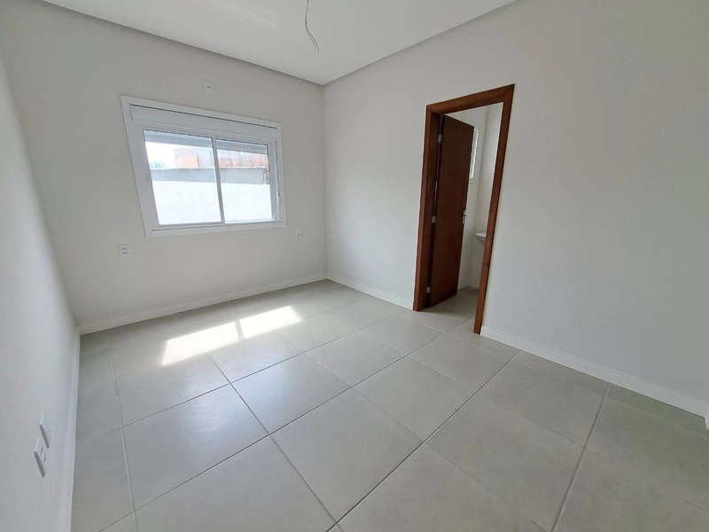 CASA 3 DORMITÓRIOS - PRÓXIMO AO MAR - ACEITA FINANCIAMENTO BANCÁRIO: 9ª foto da galeria de imagens do imóvel