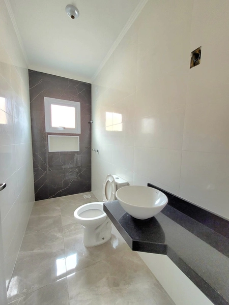 CASA 3 DORMITÓRIOS EM ALTO PADRÃO - 3 QUADRAS DO MAR: 17ª foto da galeria de imagens do imóvel
