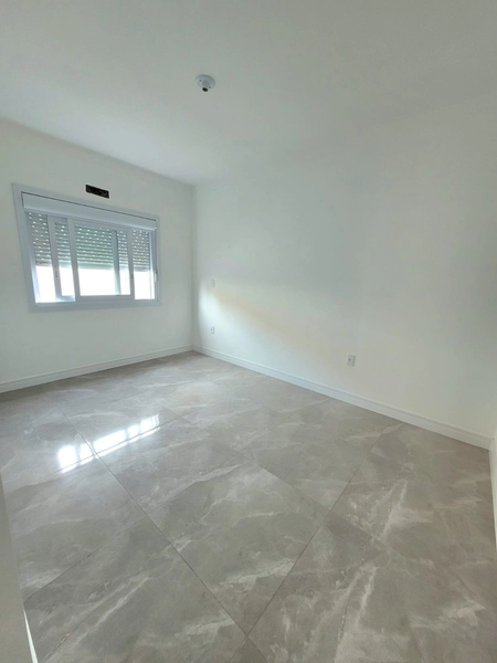 CASA 3 DORMITÓRIOS EM ALTO PADRÃO - 3 QUADRAS DO MAR: 15ª foto da galeria de imagens do imóvel