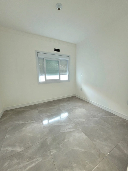 CASA 3 DORMITÓRIOS EM ALTO PADRÃO - 3 QUADRAS DO MAR: 18ª foto da galeria de imagens do imóvel
