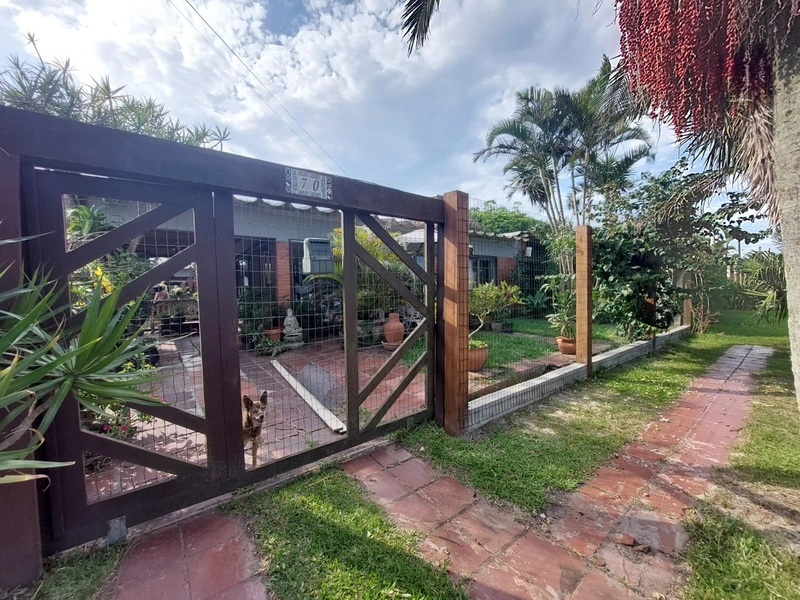 ATENÇÃO INVESTIDORES! CASA COM EXCELENTE LOCALIZAÇÃO: 3ª foto da galeria de imagens do imóvel