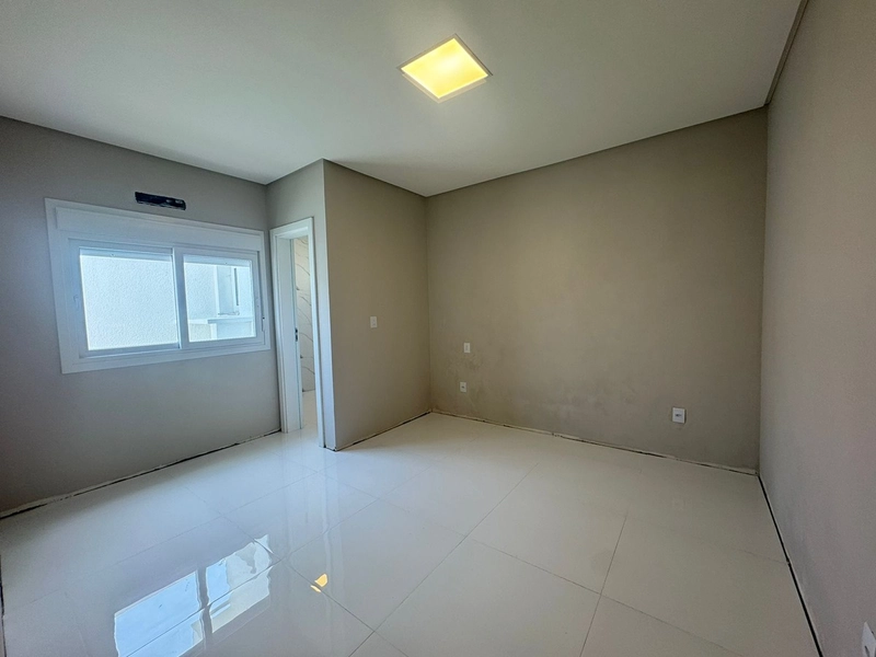 CASA ALTO PADRÃO 3 DORMITÓRIOS PRÓXIMO AO MAR: 4ª foto da galeria de imagens do imóvel