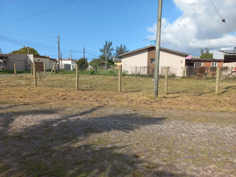 TERRENO DE ESQUINA NA GUARANI: 1ª foto da galeria de imagens do imóvel