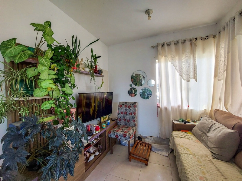 CASA DE ESQUINA NOVA GUARANI: 4ª foto da galeria de imagens do imóvel